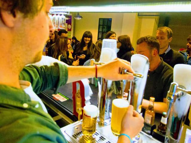 Pub Crawl Valencia_ EFH