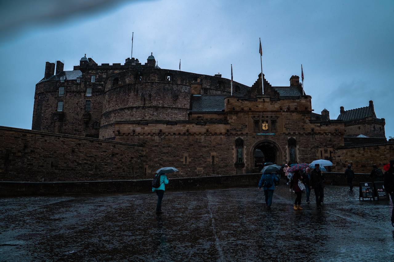 42 Instagram Hot Spots in Europe - Edinburgh Castle in Edinburgh, Scotland