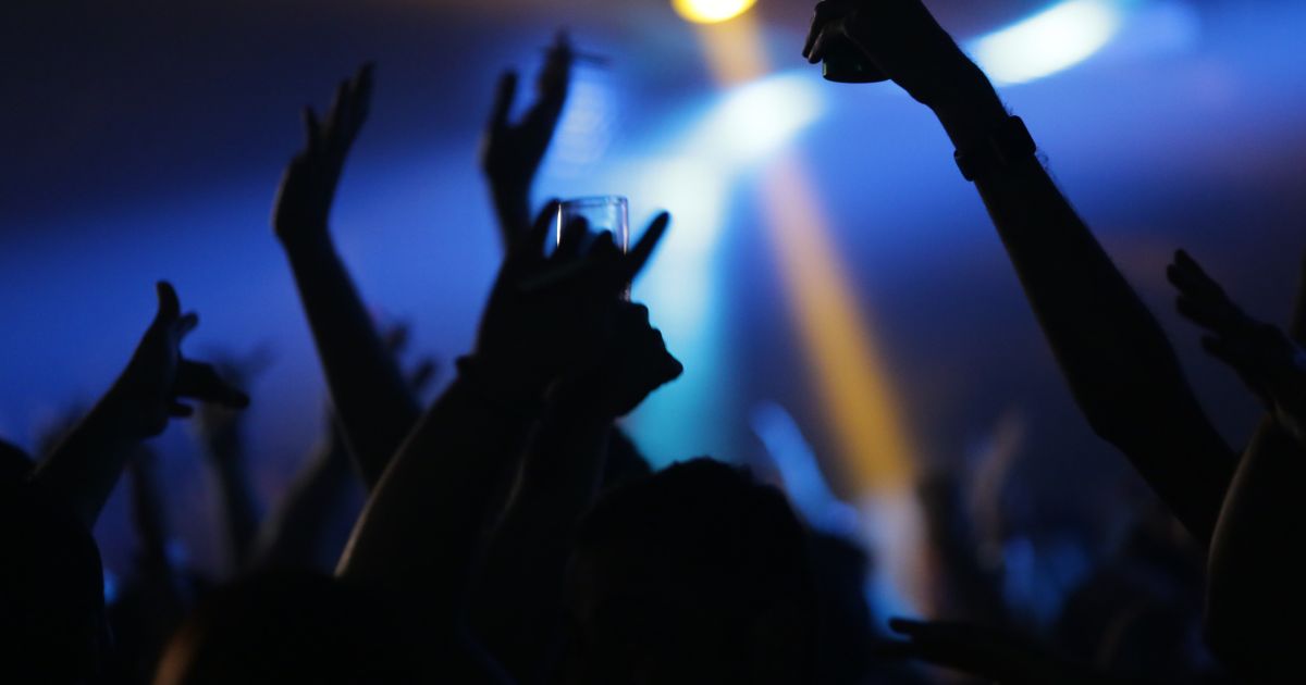 best-pub-crawl-in-jerusalem-clubbing