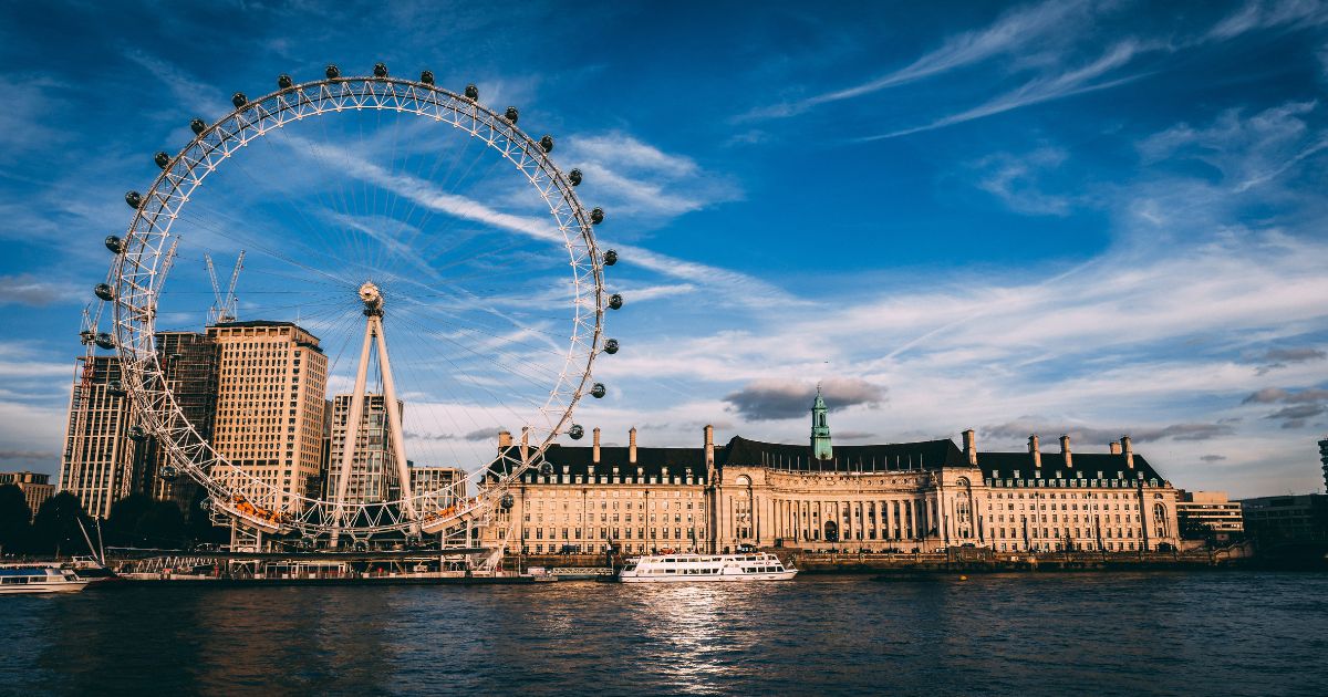 best-pub-crawl-in-london-londoneye