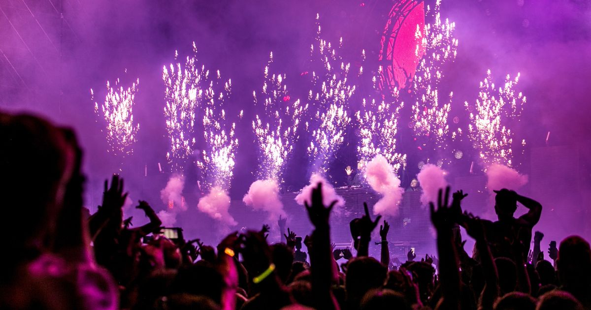 best-pub-crawl-in-london-partying-clubbing | nightlife in London 