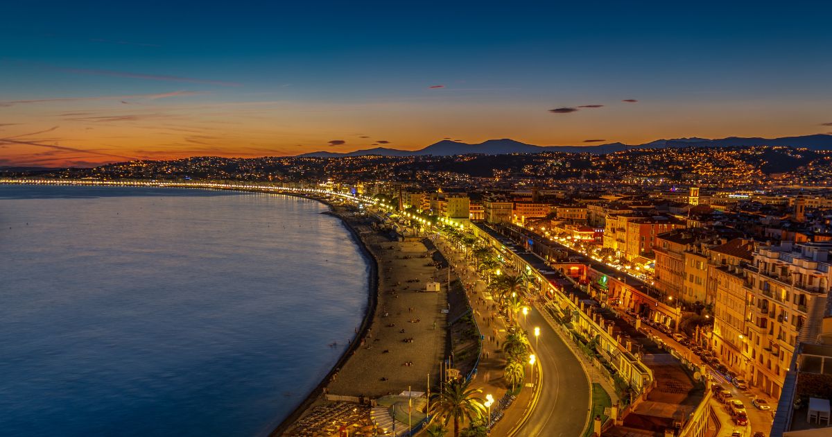 best-pub-crawl-in-nice-night-city-landscape