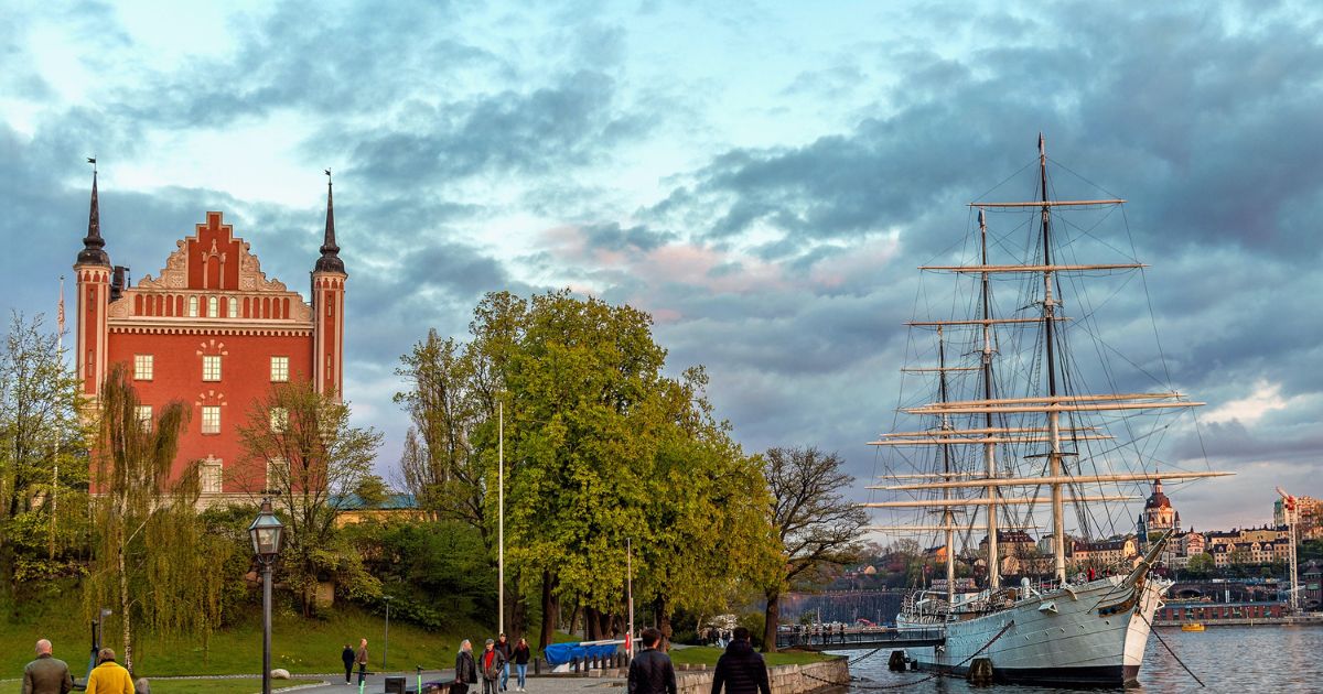 best-pub-crawl-in-stockholm-city-view
