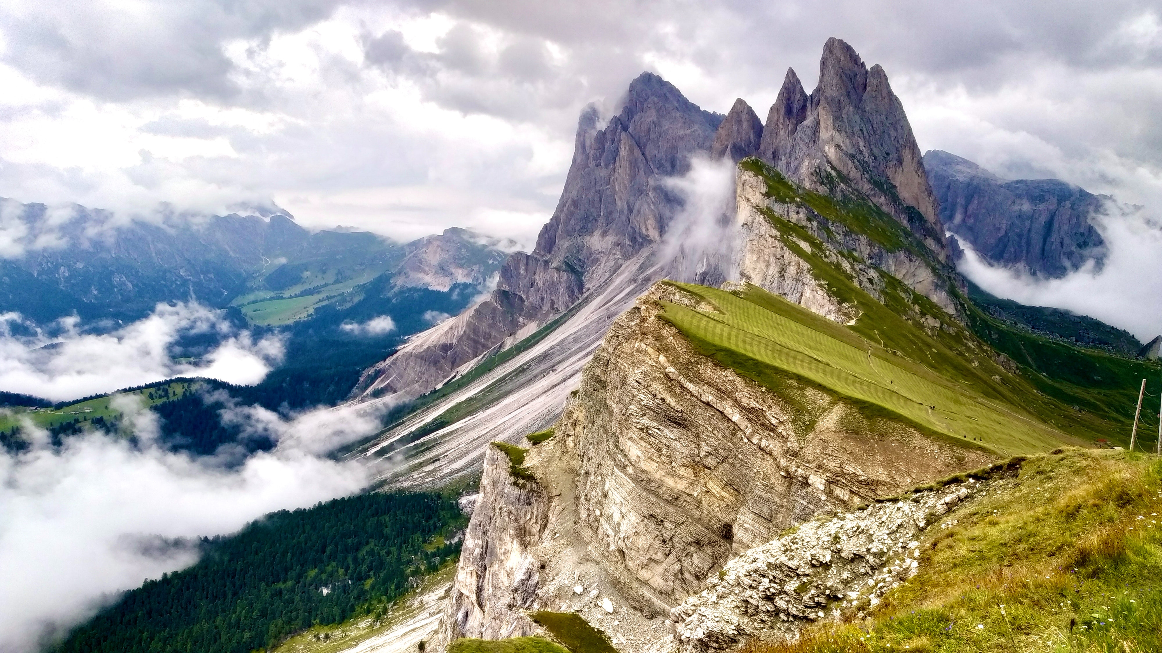 mountains in the doolomites