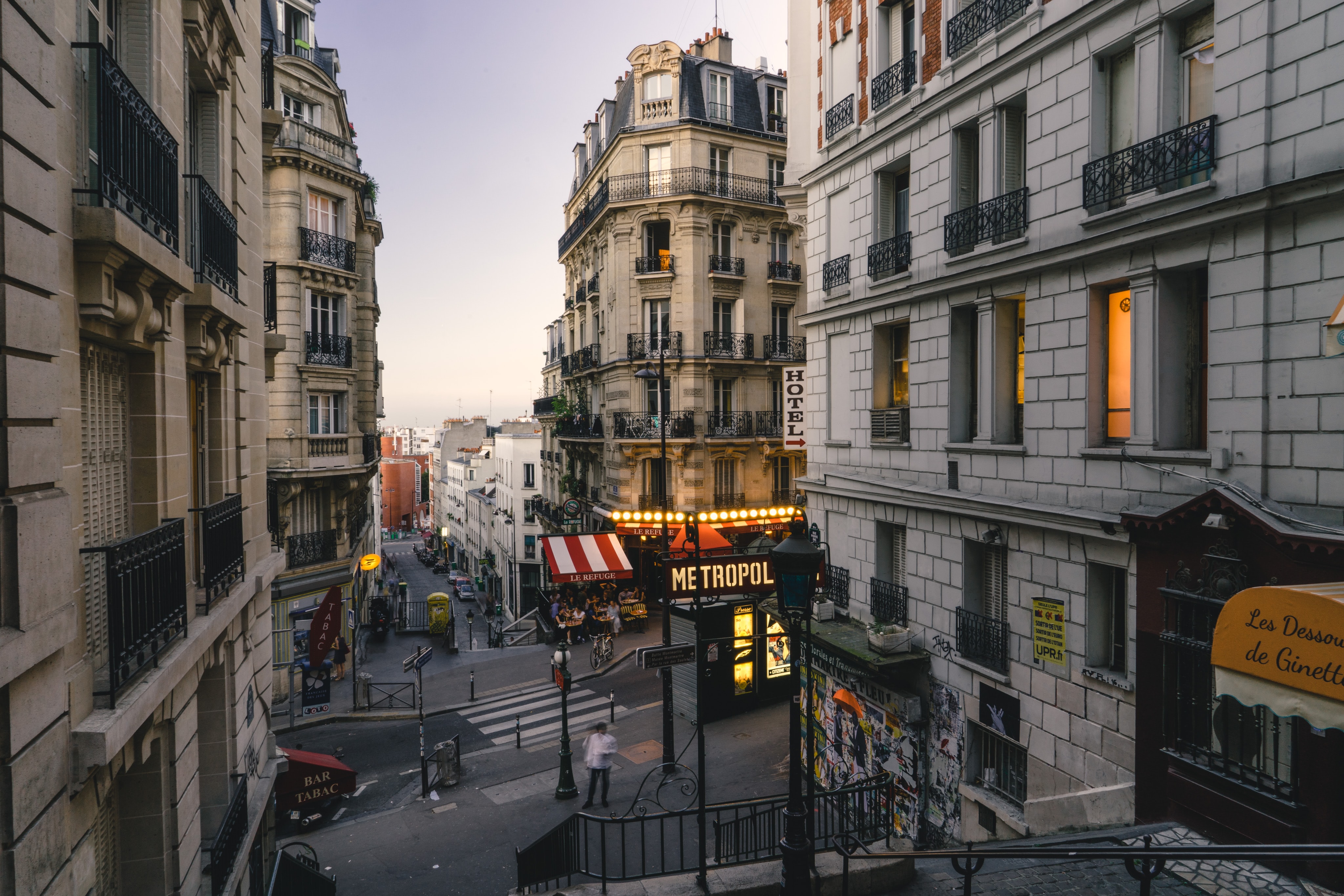 france paris street corner budged interrail trip