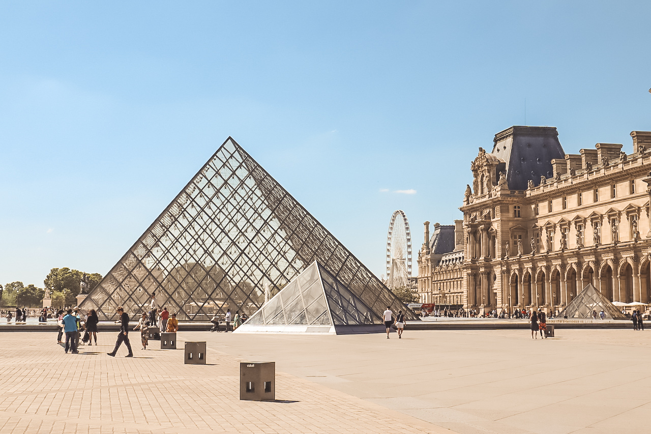 How to Plan a Day Trip from London to Paris (or Vice Versa!)
