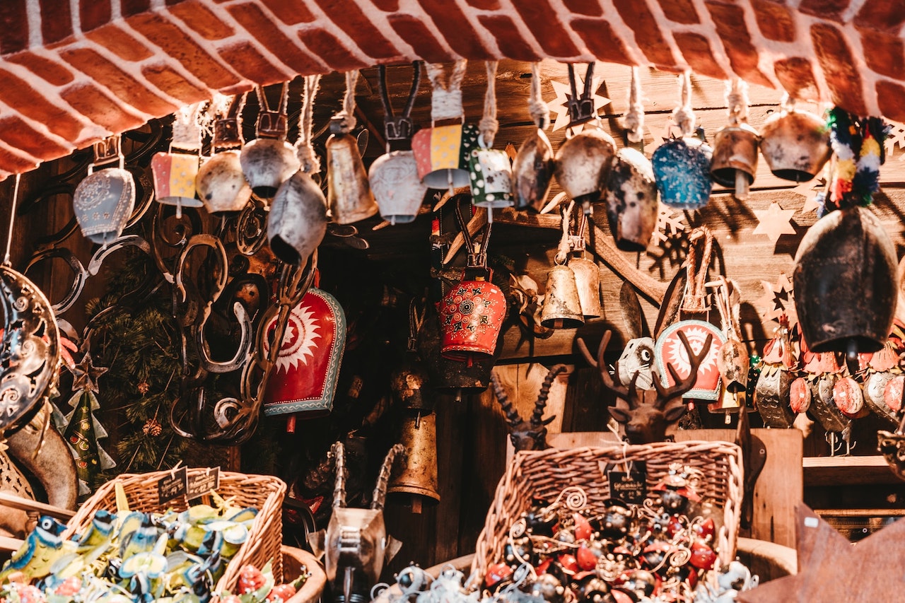 Guide to Christmas Markets in Salzburg -Photo by&nbsp;Julian Hochgesang&nbsp;on&nbsp;Unsplash