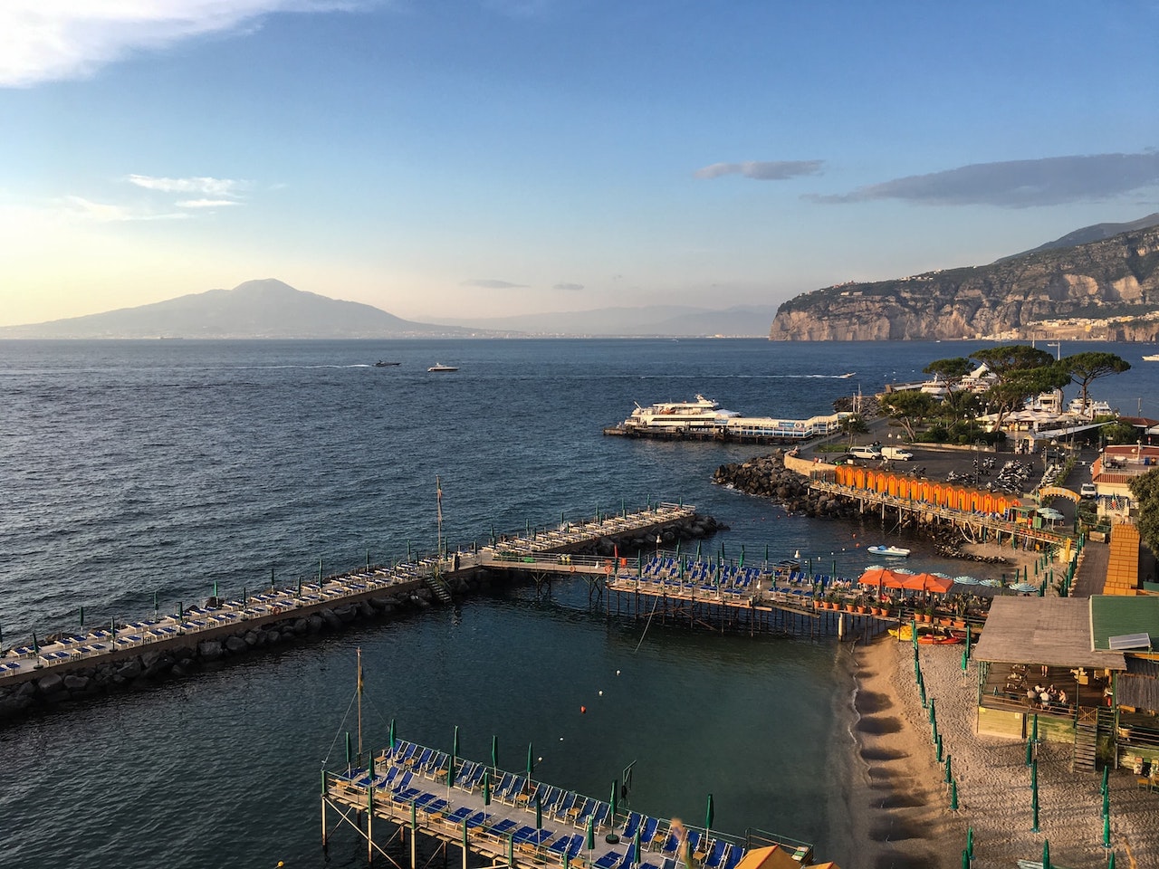 Photo by Maria Bobrova on Unsplash