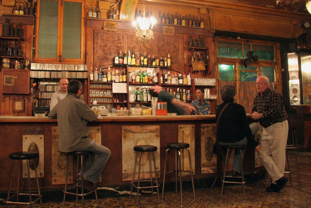 pub crawl Barcelona
