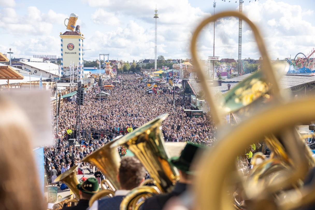 Oktober fest like a local
