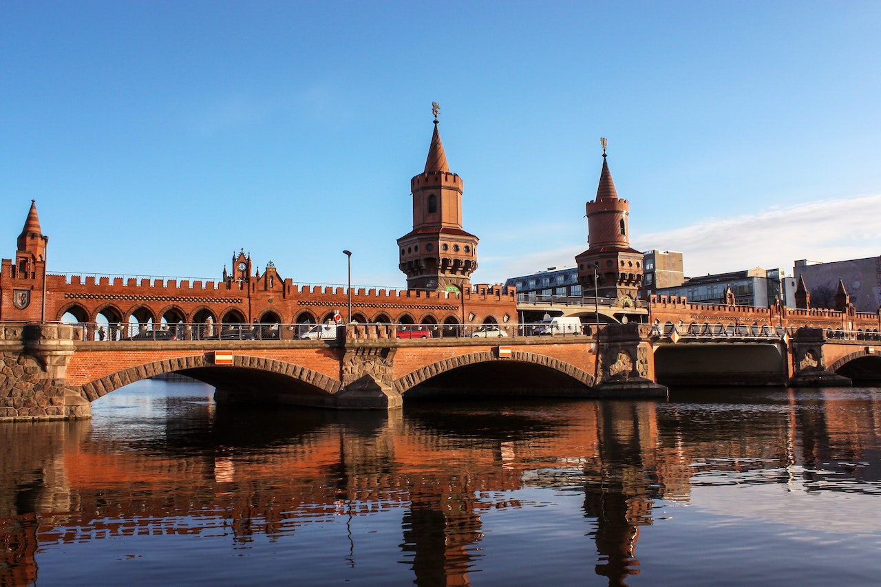oberbaumbrücke-berlin