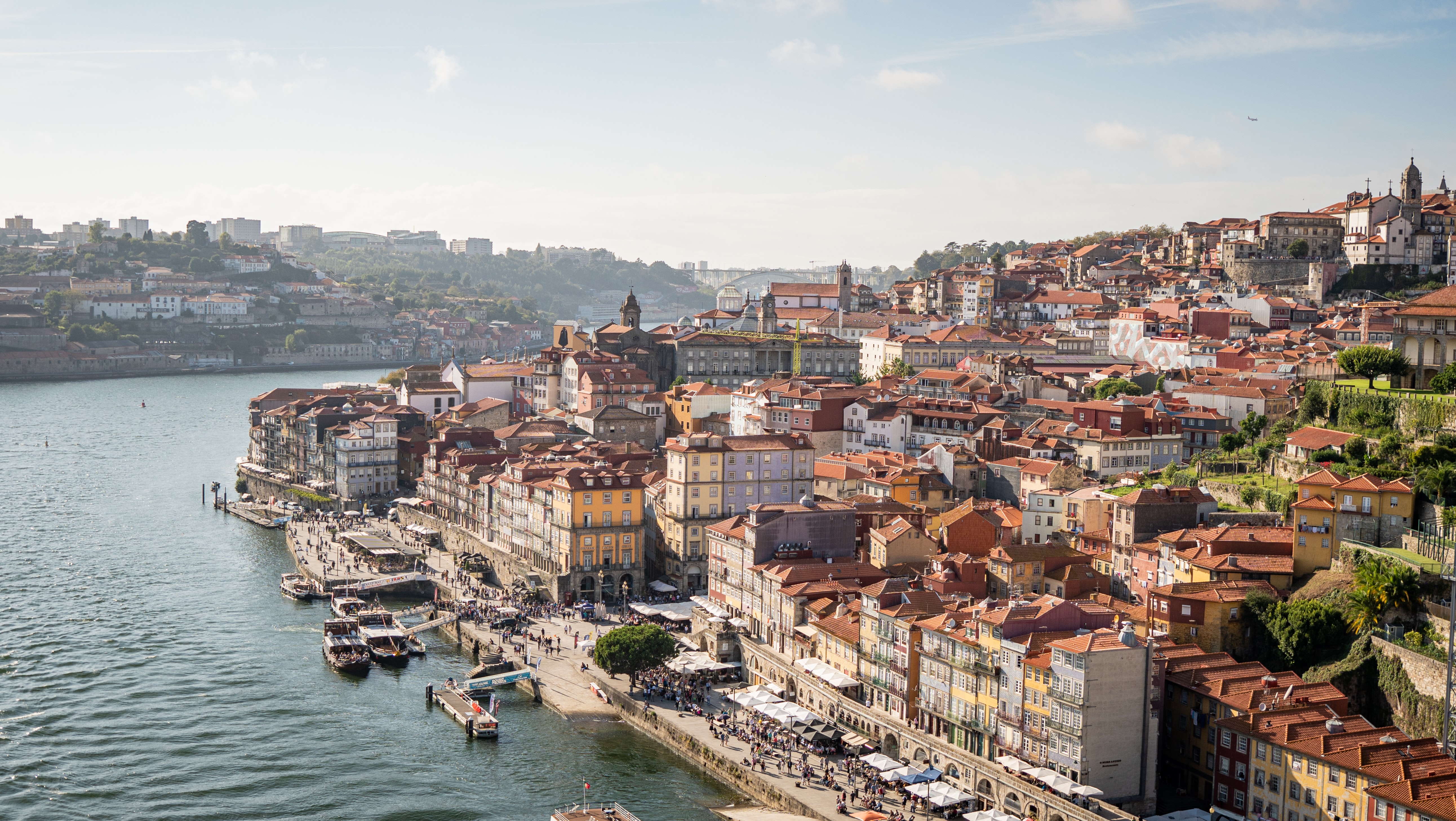 Best Interrail routes - center of porto at the river douro