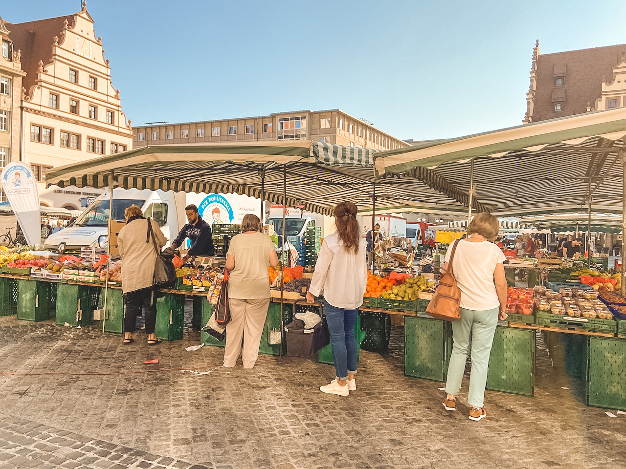 Tips for Vegans and Vegetarians Travelling Europe