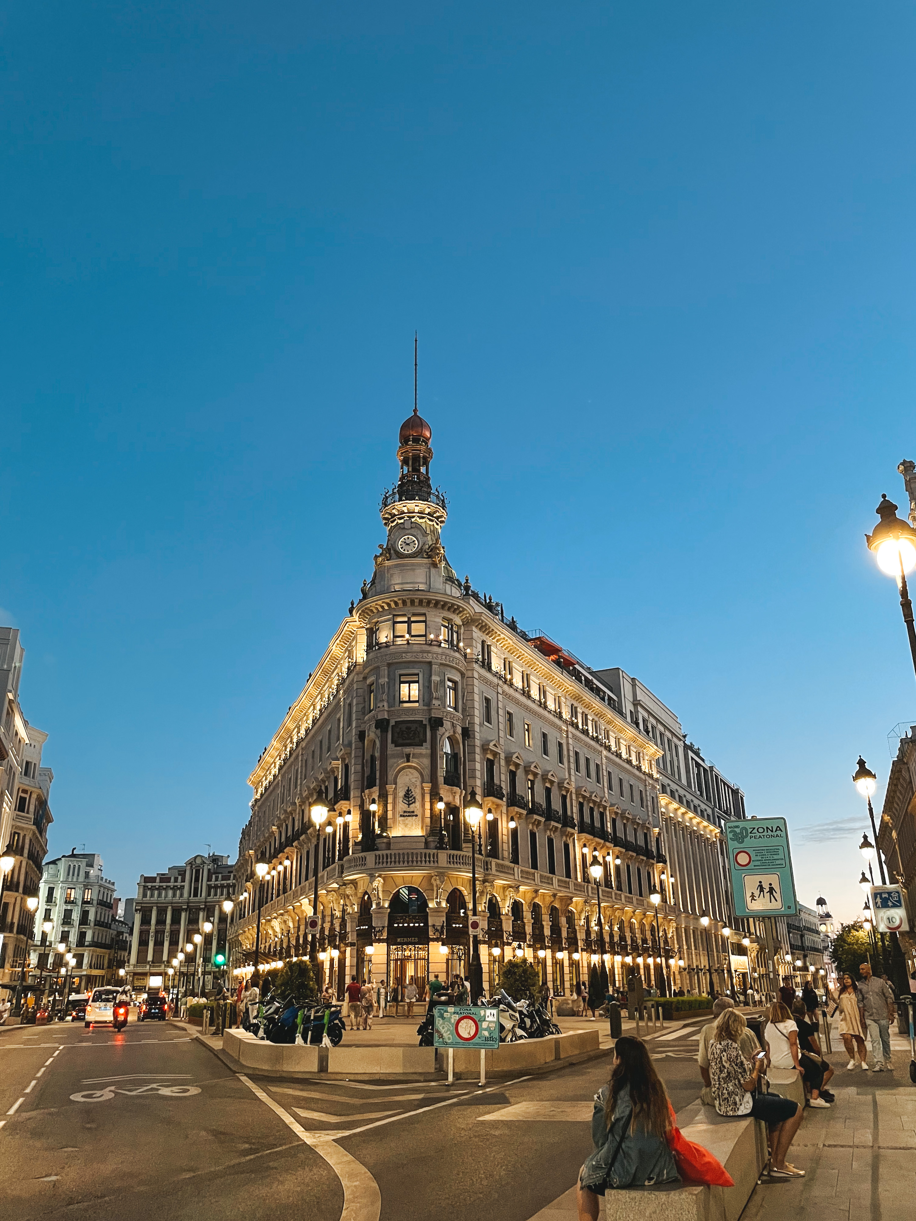 Gran Via Walking Tour Madrid